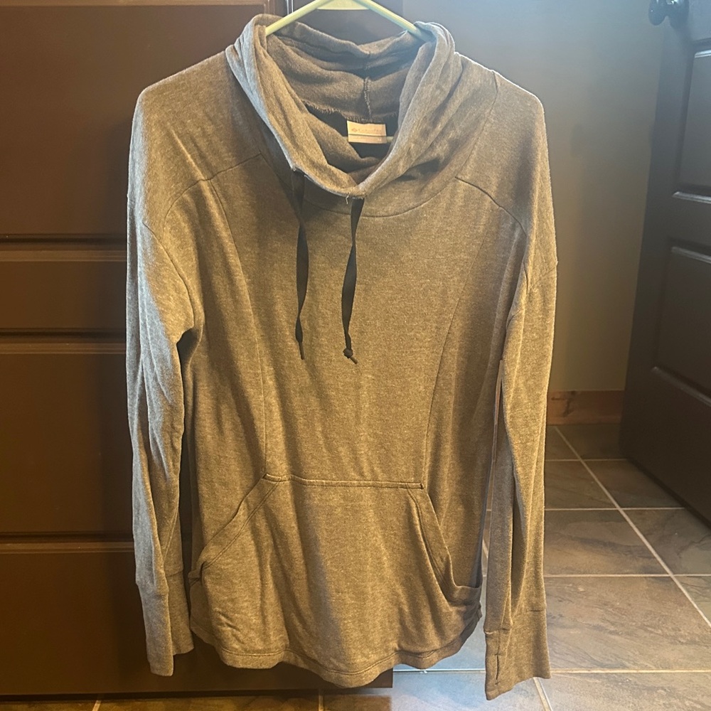 Gray Cowl Neck Columbia long sleeve w thumb holes